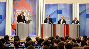 Journalists, Students Discuss Current Events on “Genç Bakış” Broadcast