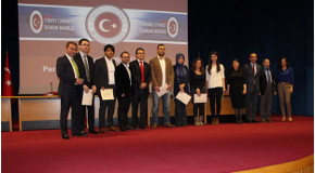 FEASS Students Receive Certificates at the Ministry of the Economy