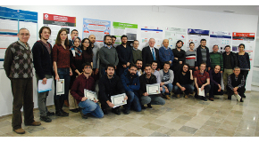 Students Awarded for Best Projects and Posters in Physics Courses