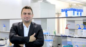 Hasan Şahin Wins Sedat Simavi Tribute Award